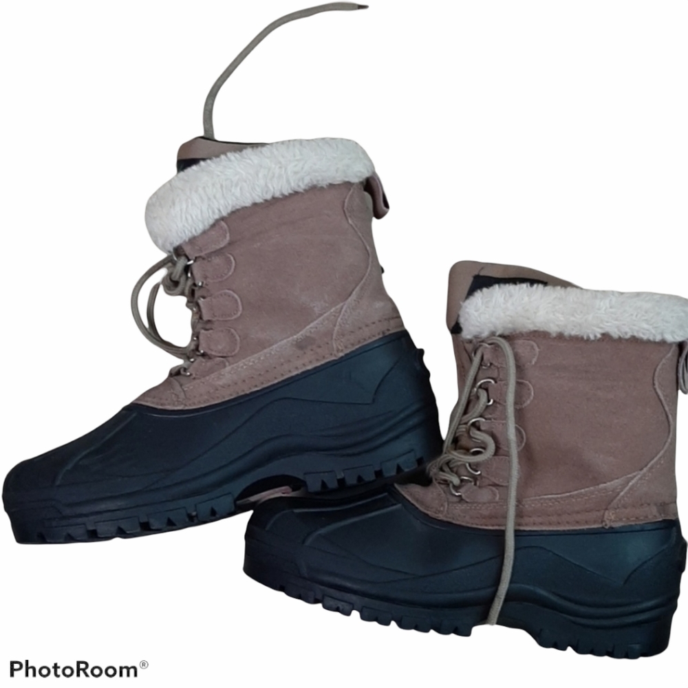 Itasca thinsulate suede/rubber winter boots  size